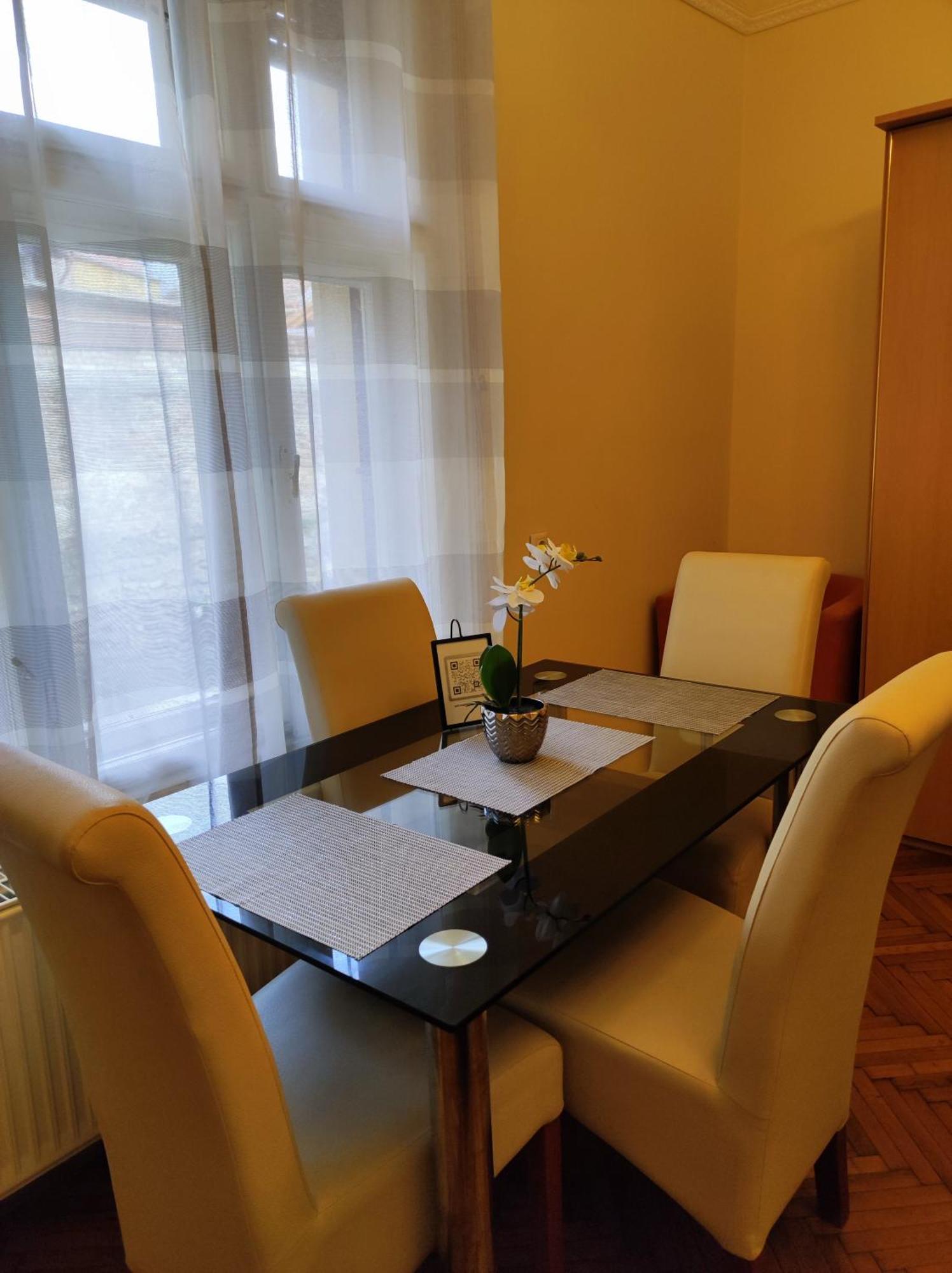 Váralja Vendégház Tata Extérieur photo