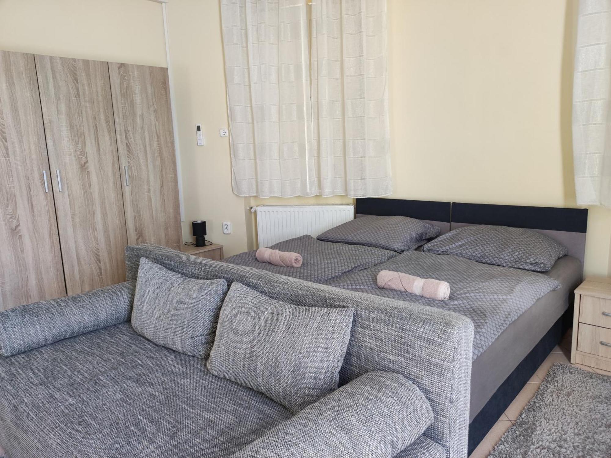 Váralja Vendégház Tata Chambre photo